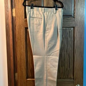 Men’s dockers 

34 x 30

Beige